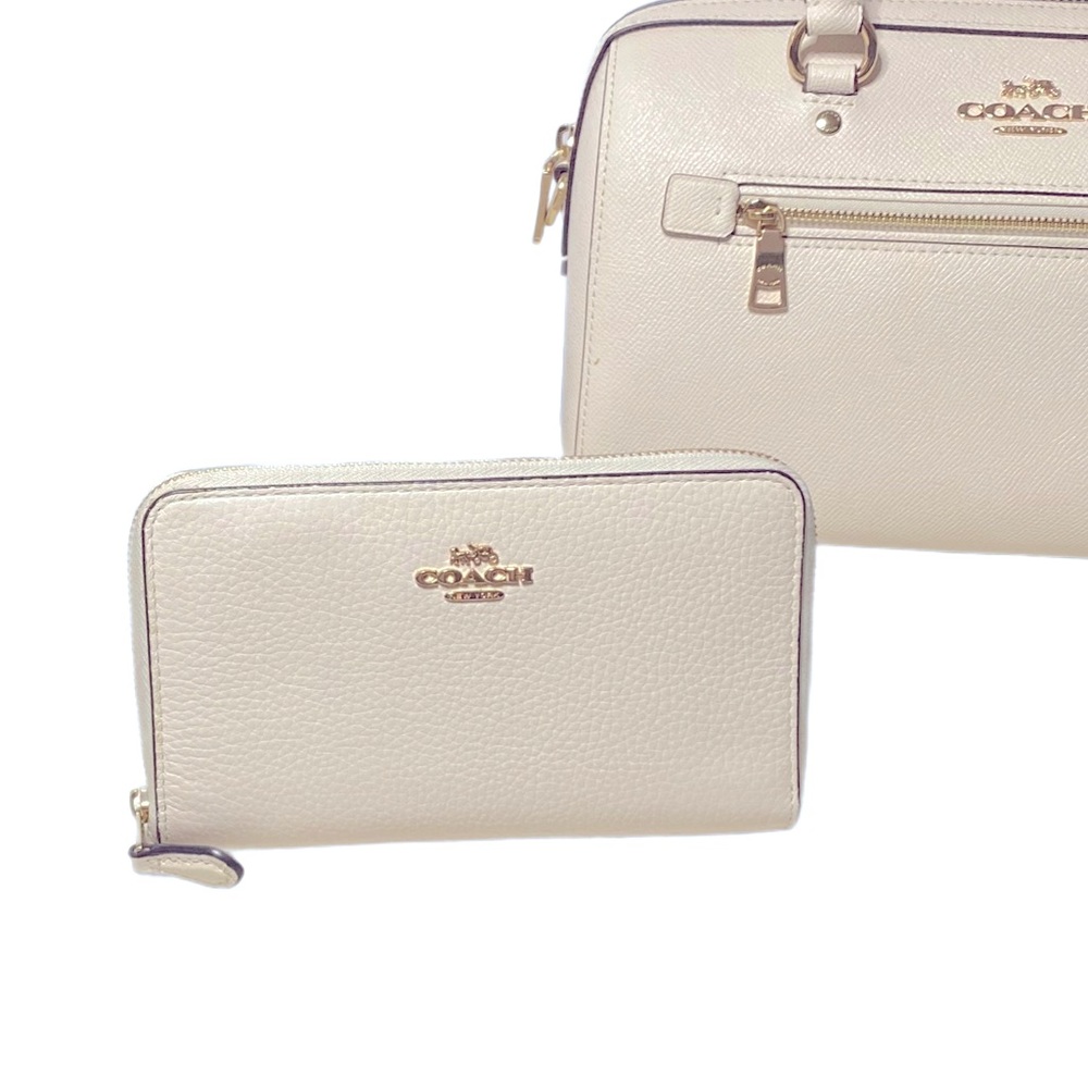 NWOT Coach Rowan Medium ID Zip Wallet